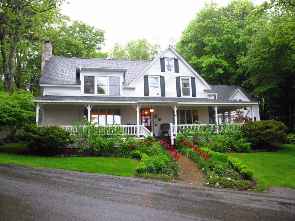 SweetSavoring's tweet photo. Timbercliffe Cottage Bed and Breakfast: Camden, #Maine I'm beginning to real https://t.co/uIEYUJlZ7Y #lodging https://t.co/Gn88DU4KvH