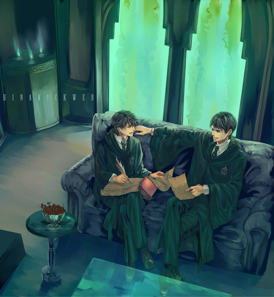 PerfectMal's tweet image. Slytherin common room.