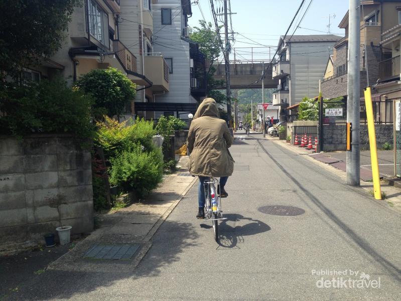 “<a href="/detikTravel/">detikTravel</a>: Gowes Sepeda, Cara Asyik Menikmati Arashiyama di Jepang detik.id/VriDXf ” YES TRUE!!