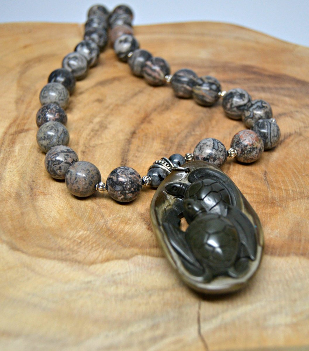 DebWiseCreation's tweet photo. Turtles Carved Pendant with Multicolor Jasper Bead Necklace https://t.co/ThRtFtvAzr #Etsyfru #Fru https://t.co/gBgorgJjIA