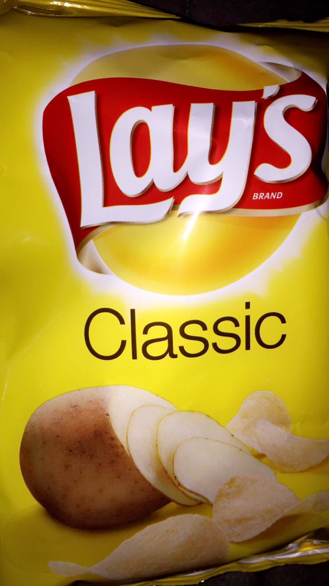 ramboresa's tweet photo. Why did he have to be eating the same snack I bought to watch @OutcastCinemax @outcastfox ?! #rude https://t.co/BTks4q9onL