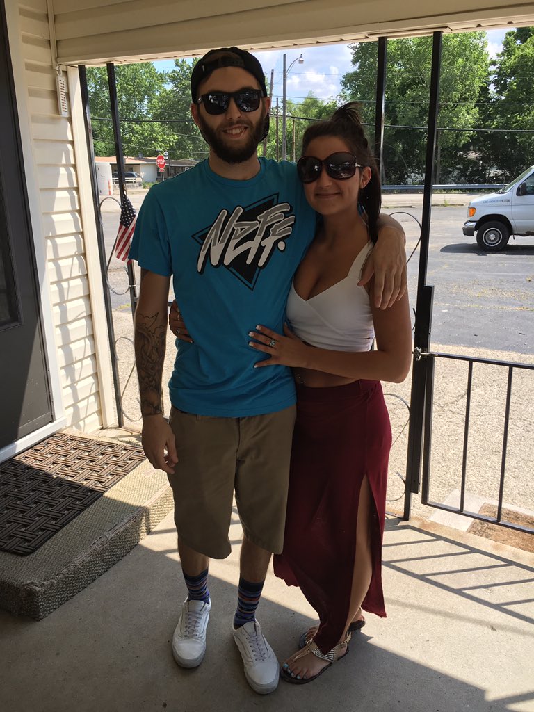 MorganNicholle's tweet photo. My bff home yal 😝😝 @itsme_fogle https://t.co/0K2zmuM2Sv
