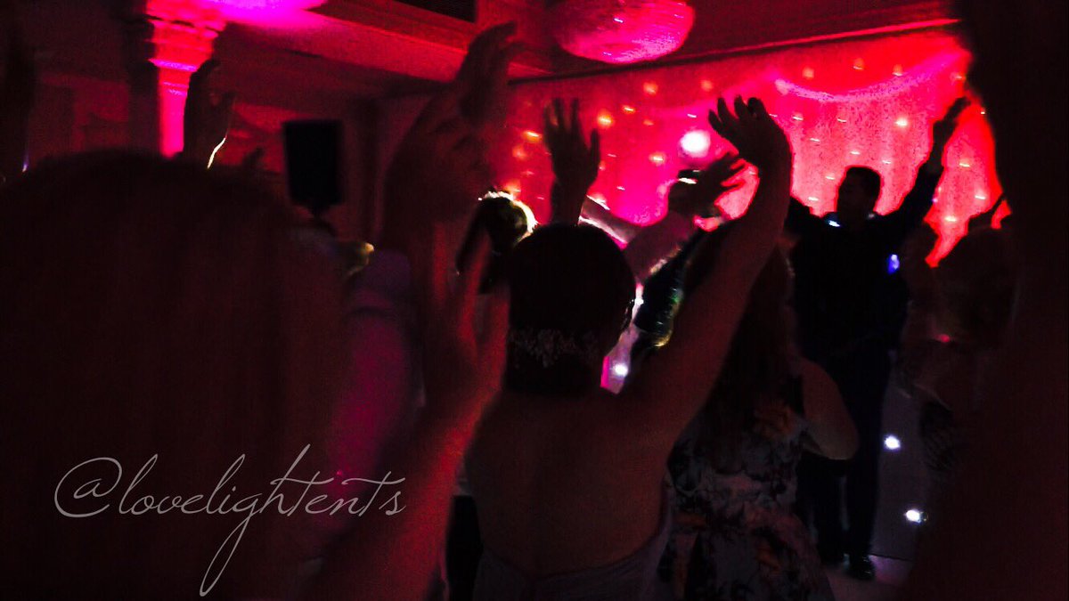 Down Hall was amazing tonight <a href="/markthemc/">Mark Greatbatch</a> <a href="/ajlewisuk/">AJ Lewis</a> #dj #lovelight #wedding #bride #dj