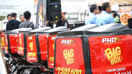 infotembalang_'s tweet photo. Pizza Hut Delivery Hadir Di Kota Semarang https://t.co/1lKpbxMWoU https://t.co/ljIu13R1sp