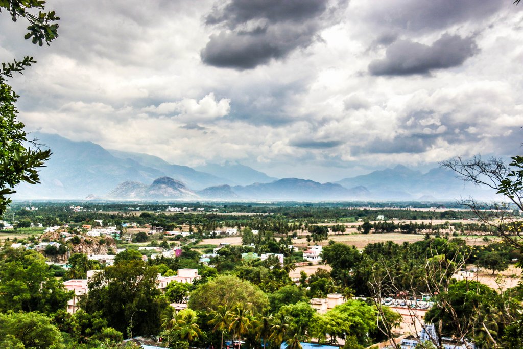 keshvarrr's tweet image. It's a wrap for the first two days. #kcreation