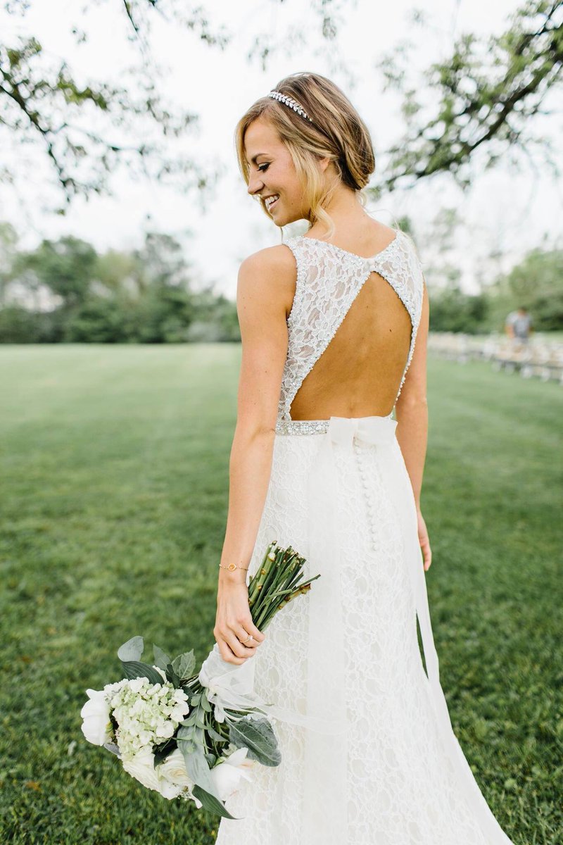 egbest's tweet photo. Just having some serious sadness about not getting to live in this dress. 😢 https://t.co/ibGdX1fLoO