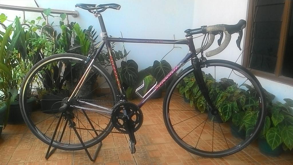 msatriapangestu's tweet photo. FS roadbike+cateye+helm+sepatu+jersey+saddle 9jt minat? check bio @MegaBikeshop @Indotrack https://t.co/RiZyiY4pgc