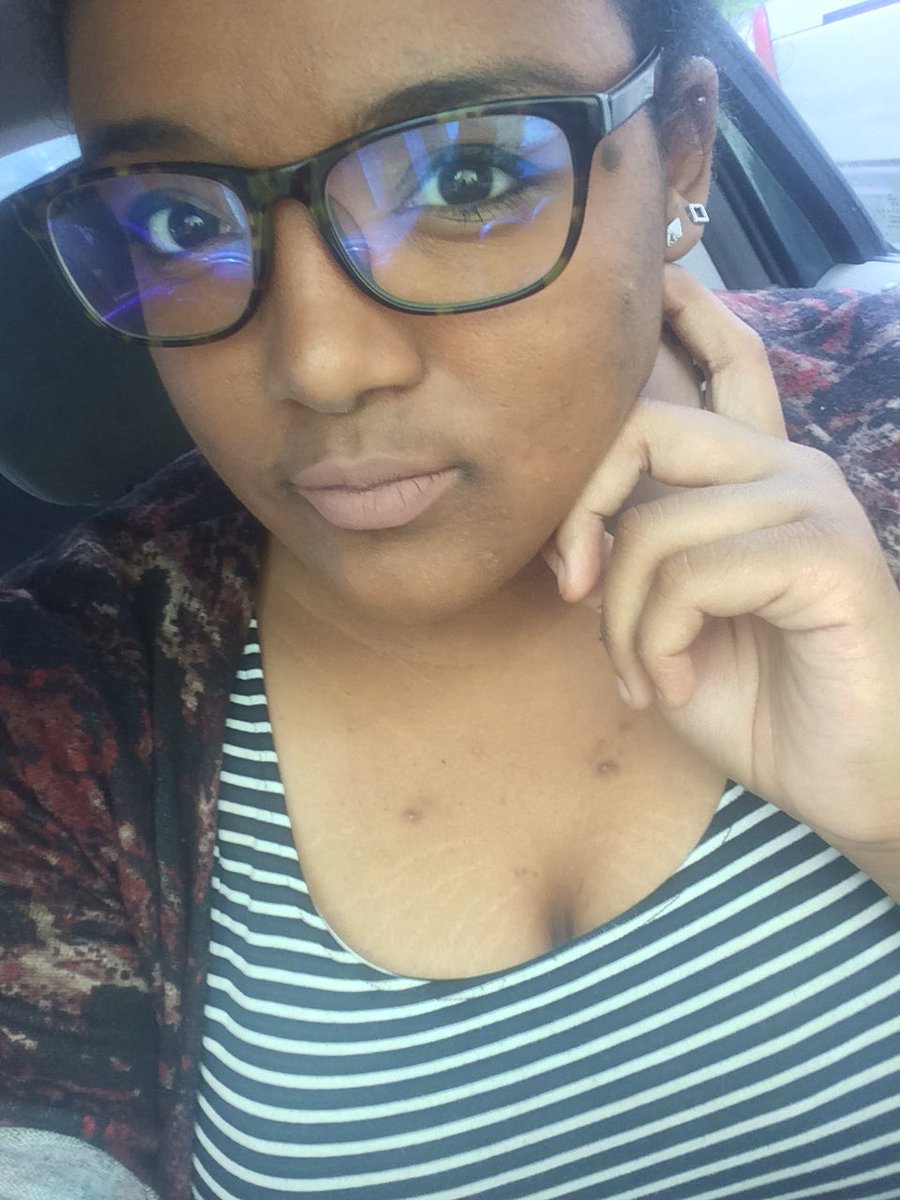 renewtime20's tweet photo. @KylieJenner just got Dolce K and Brown K !!!! Totally in love!!! Can't wait to buy more colors https://t.co/tDhHSo1Fm7