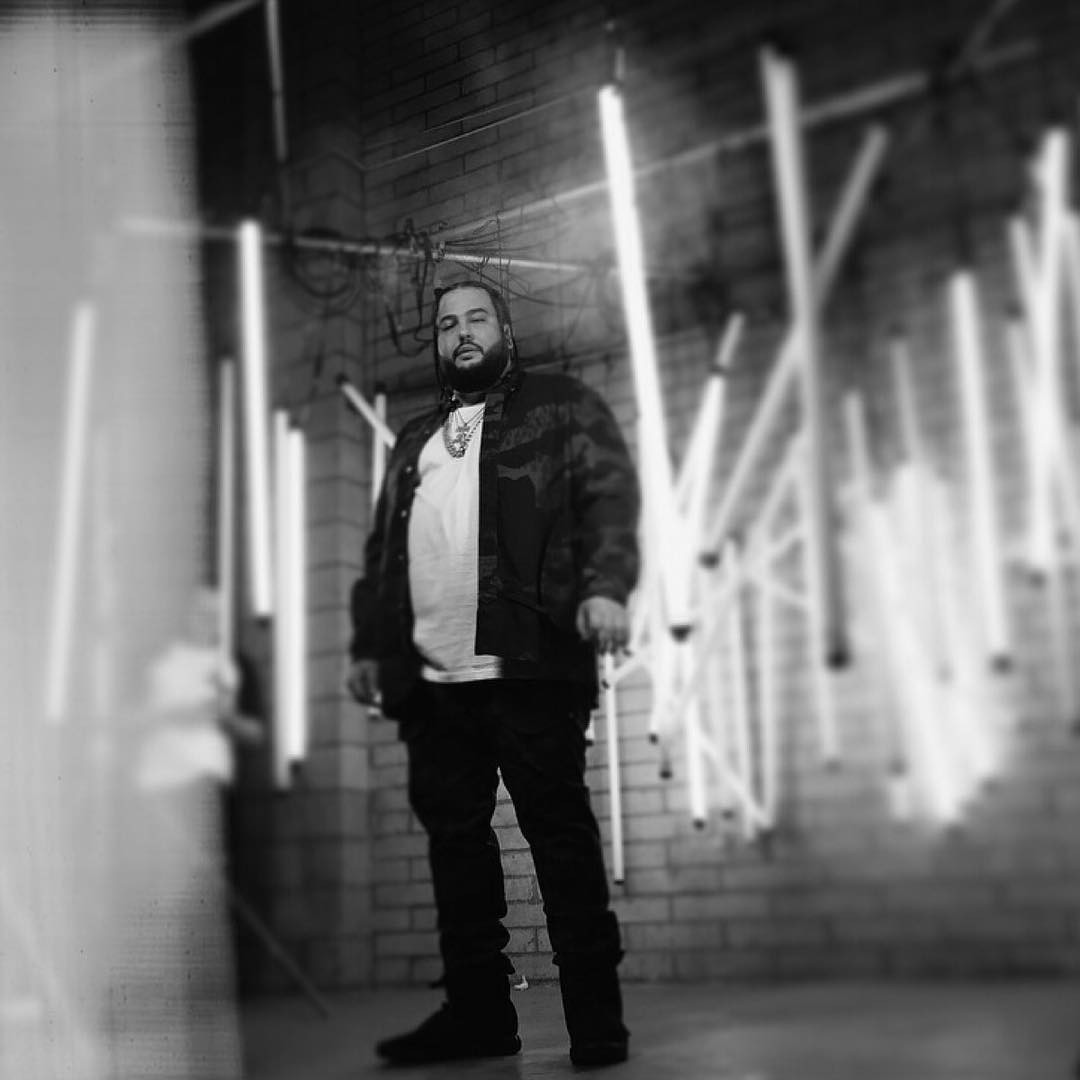 OnSMASH's tweet image. This @reBellyus #MightNot remix with @2Chainz &amp;amp; @YoGottiKOM been on repeat all weekend! onsma.sh/u6jw0