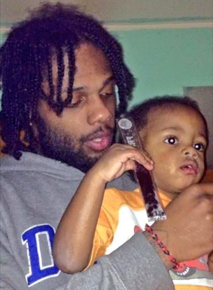 TweakMyDreads's tweet photo. "My first blood. The one I love. And I miss him" Happy Fathers Day Big Bro #TouchdownSoon 💪🏾💯 https://t.co/xSzfvGXj7k