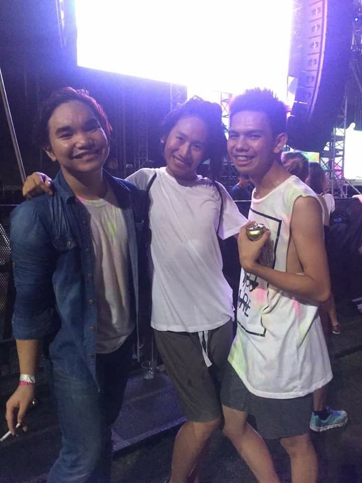 neknekmoo's tweet image. What a Vibrant night! #GoWildWithPaint