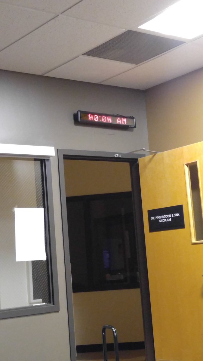 LaughDaddy's tweet photo. This isn't a good sign. #DTTW https://t.co/DemR1fB8mQ