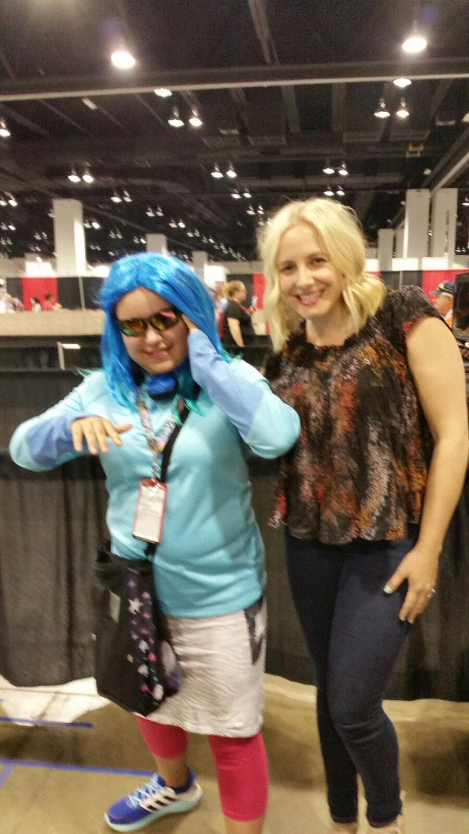 art_galaxy2001's tweet image. I met Andrea Libman and she was awesome if you are reading this Andrea you&apos;re awesome #andrealibman