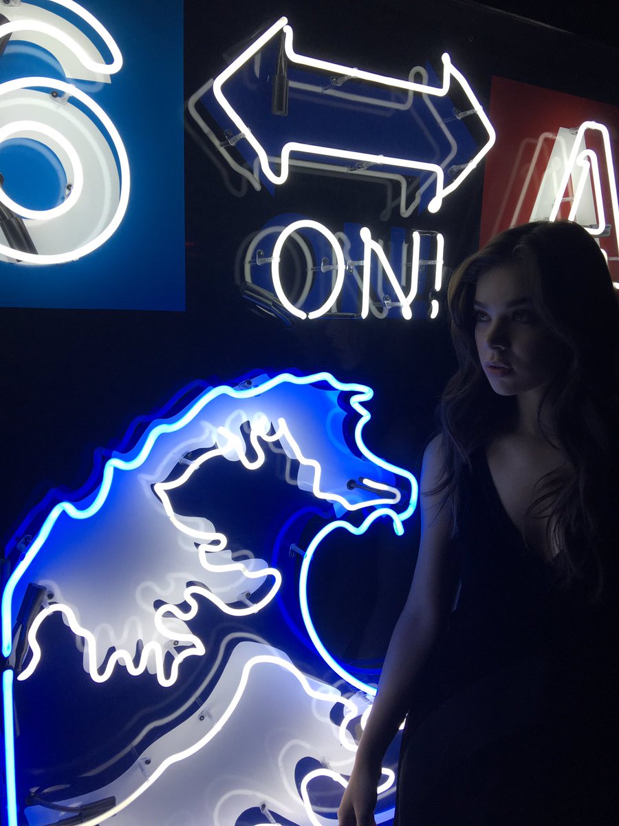 HaileeSteinfeld's tweet photo. like a sprained ankle this food ain't nothin to play with. 

#frings https://t.co/ze5lJPd7wz