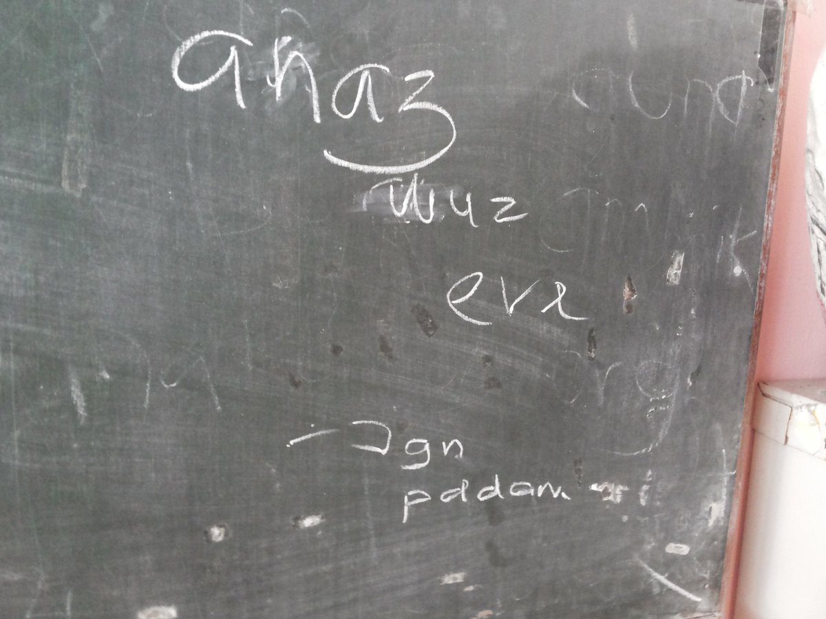 Chombymaniac's tweet photo. Bila study room ada black board.  Hari Asrama Terbuka https://t.co/PliKEm7deZ
