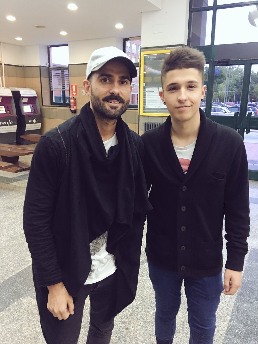 alexmuguiro's tweet photo. Gran DJ, Gran Persona. ¡Gracias por hacernos bailar @albertneve! Hasta la próxima. https://t.co/8evgyN6wLu
