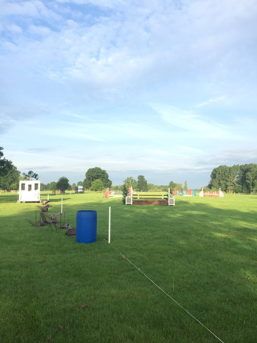 CattonParkHT's tweet photo. First lorries arriving, sun shining #happydays #eventing https://t.co/IzfDZ8ux6l
