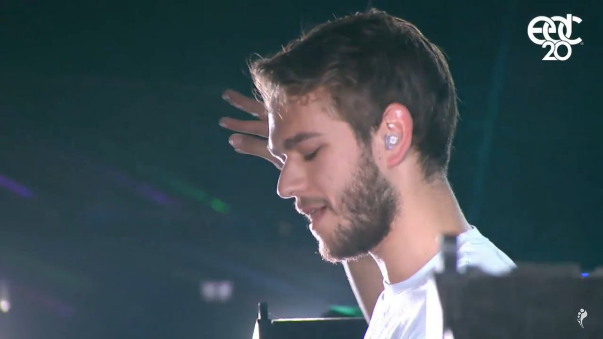 thedjcalendar's tweet image. @zedd dominating the cosmic meadow at #EDCLV! #zedd #edc20 #EDCLV2016 #edc #EDM #EDMFamily