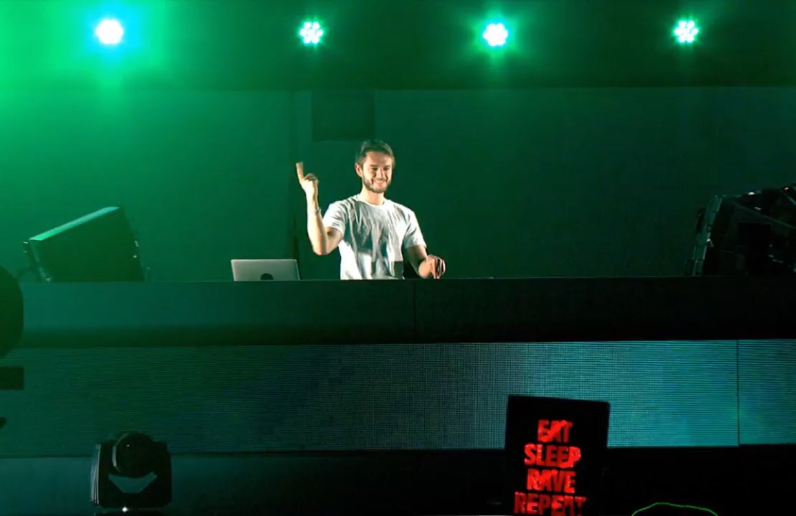 thedjcalendar's tweet image. @zedd dominating the cosmic meadow at #EDCLV! #zedd #edc20 #EDCLV2016 #edc #EDM #EDMFamily