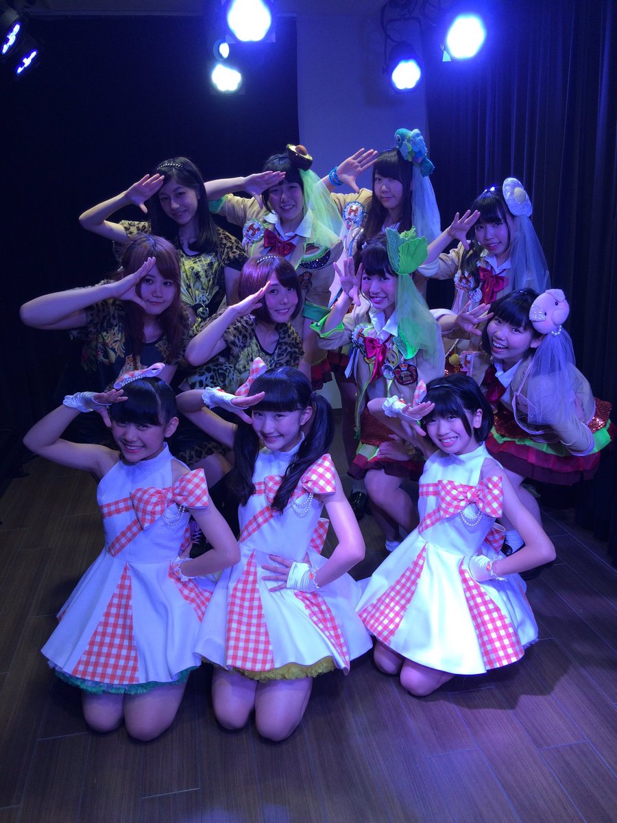 sudou_akari's tweet photo. 一昨日 #アイドル通
CHOCO☆MILQ🍫🍼さん*
めっちゃ可愛かった♡
ありがとうございました😋💞
#choco_choco
昨日わHBG練(❁´ω`❁)
今日わフリーライブ*
全部たのしかった🙋🏻💓♡
#おさかなあかりん https://t.co/84mCXOQAtp