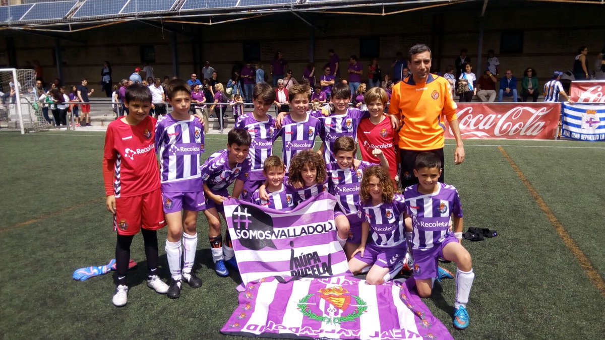Mundioriente's tweet photo. El @realvalladolid CAMPEÓN del torneo en categoría Alevín #llanescup #pucela https://t.co/v9hVcciJmJ