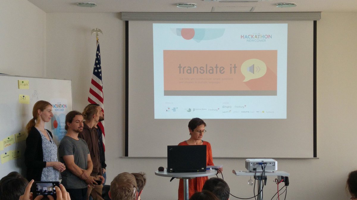 HackathonFR's tweet photo. Team Translate it #frhackathon16 https://t.co/o0LjY6dD58