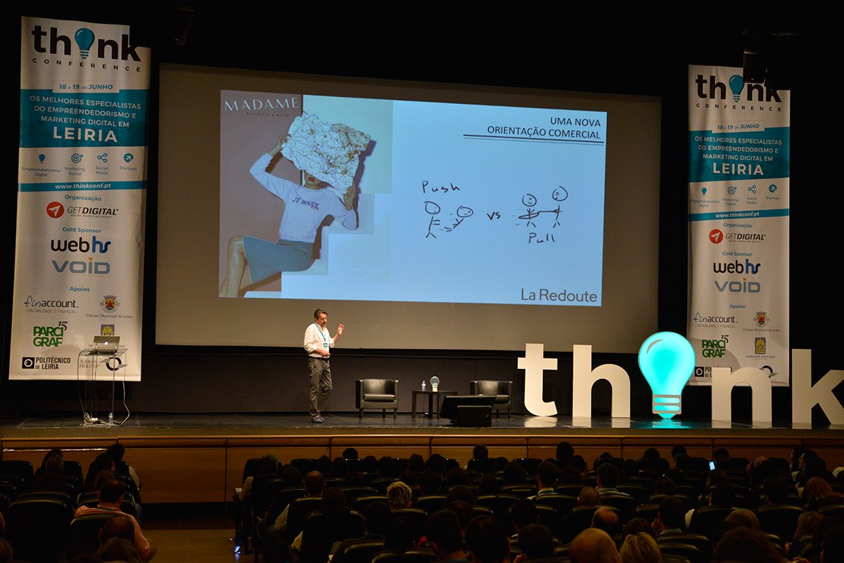 thinkconfpt's tweet photo. Paulo Pinto, CEO da @laredoutePT, venho à Think Conference falar-nos de e-commerce 🖥 
#thinkconference #thinkconf https://t.co/oTmsZ7parY
