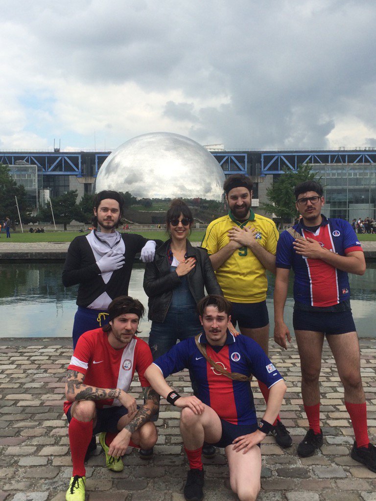 EliseChassaing's tweet photo. Pour la 1ère fois de ma vie je suis dans un jury, celui du tournoi de brêles du foot avec @Tataneofficiel, venez !! https://t.co/UZXb0QJoHF