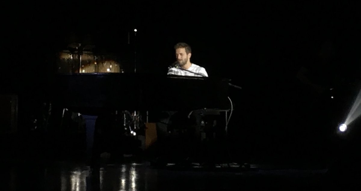 backstage_mex's tweet photo. Gran arranque del #TourTerral México de @pabloalboran en Querétaro https://t.co/Uxs5xRlvD7