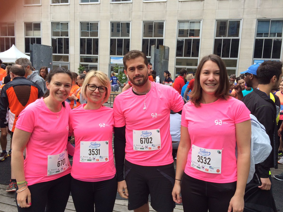 GroupeGA's tweet photo. La team GA au départ des Foulées de l'#Immobilier du @master_246 de @Paris_Dauphine! #GAetleSport #defoulezvous https://t.co/ahyxDX0byW