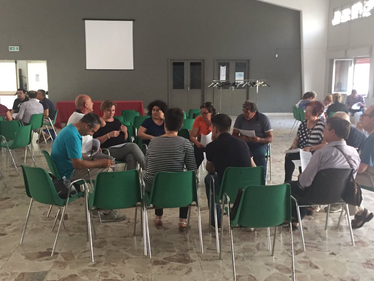 MeliRenato's tweet photo. #seminario/laboratorio su Laudato si' @cinzia_arena  @lo_presti78 @Donsersir https://t.co/Lg6pTZwMyH