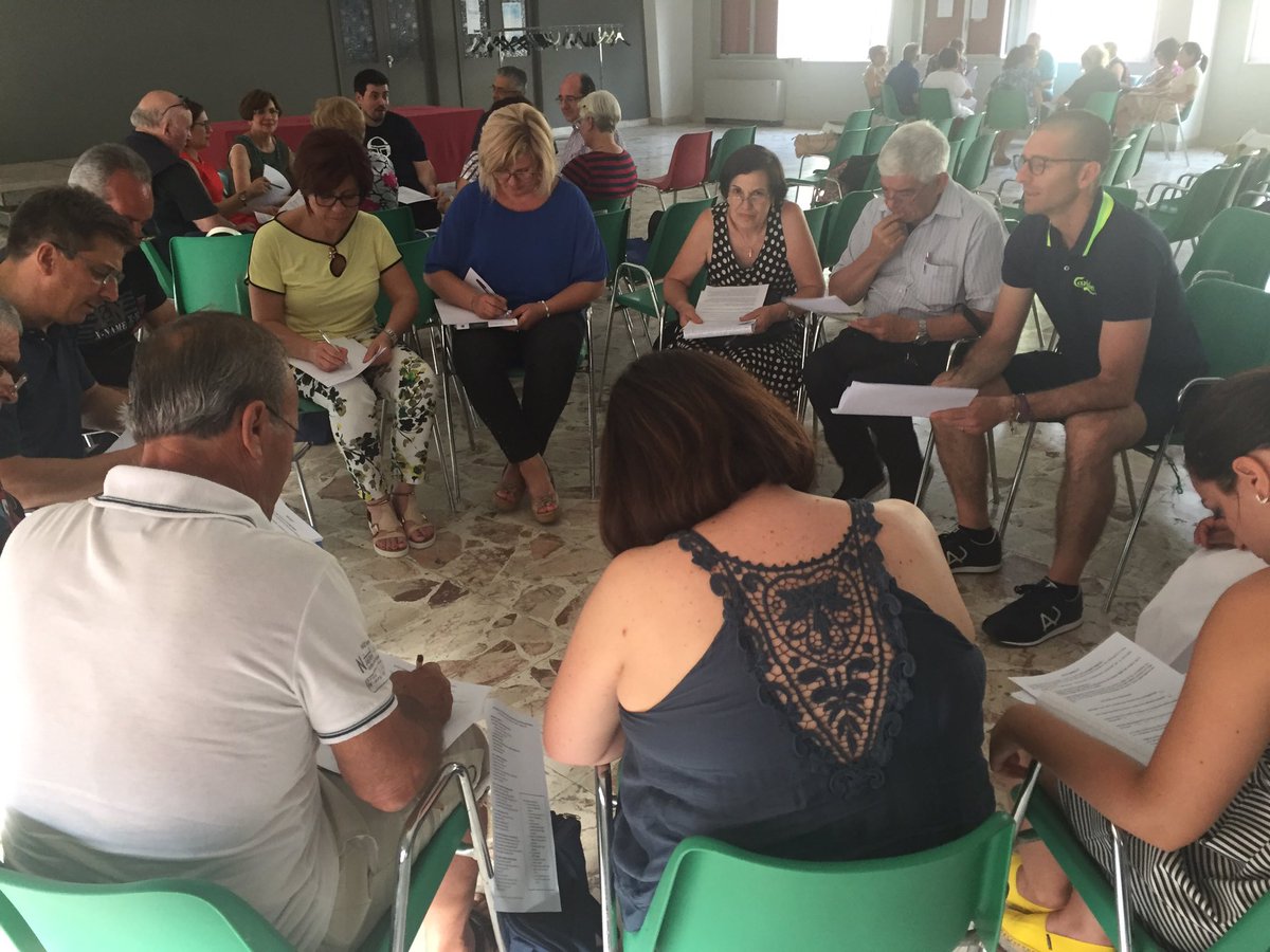 MeliRenato's tweet photo. #seminario/laboratorio su Laudato si' @cinzia_arena  @lo_presti78 @Donsersir https://t.co/Lg6pTZwMyH
