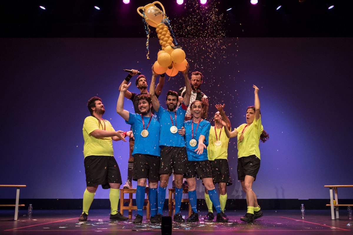 ImproVivencia's tweet photo. Ganó Alicante, la Impro, el público, ganamos todos.

Una noche sensacional repleta de amigos.

#BatallaDeImpro https://t.co/015KjKj8Sz