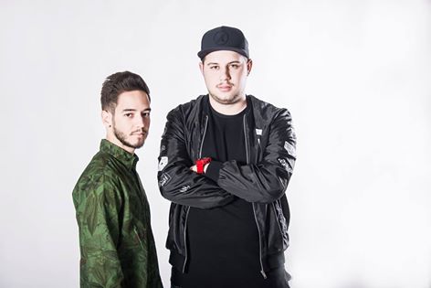 click_roll's tweet photo. Por fin se estrenan en @click_roll. Desde las 21 h. en @Los40_Canarias y https://t.co/U2iYXCBc20 --> @LosPENKA https://t.co/aPll8PlCLW