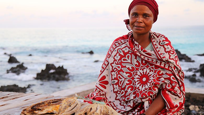BM_Afrique's tweet photo. #Surpêche &amp; pêche pirate: les communautés de pêcheurs aux #Comores réagissent -> https://t.co/qQwFAiaMEk https://t.co/r6GAlCJAVC