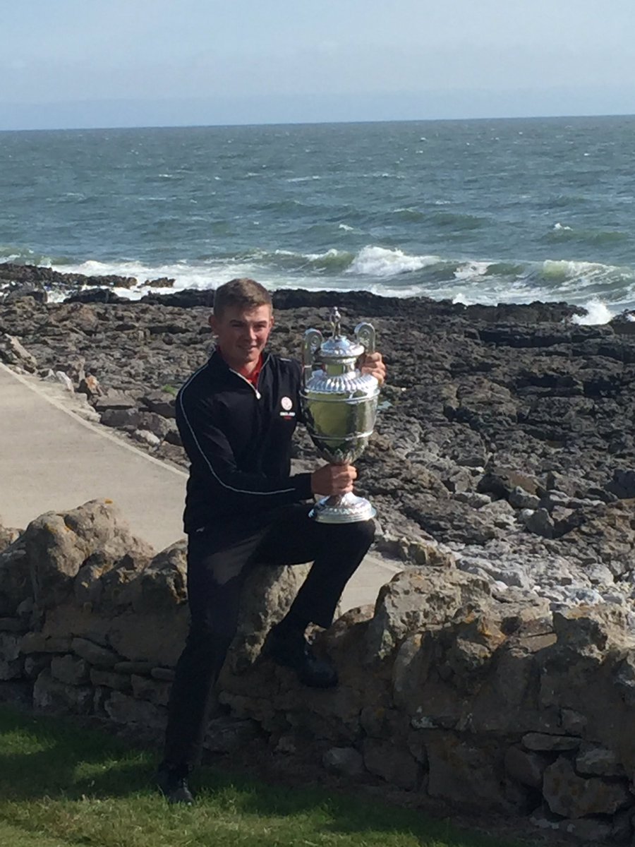 Great scenes to finish at 121st <a href="/RandA/">The R&A</a> #TheAmateur huge congrats <a href="/ScottGregory5/">Scott Gregory 🏴󠁧󠁢󠁥󠁮󠁧󠁿</a> We even saw some sunshine! #jobdone