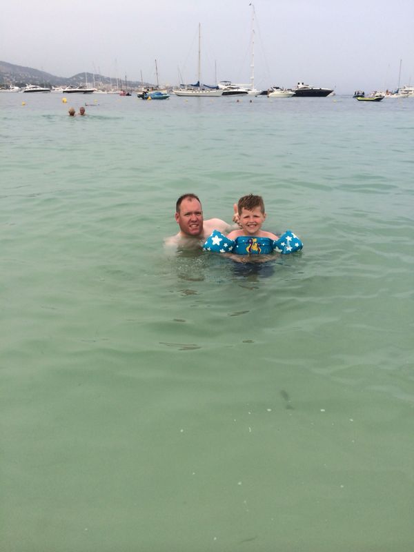 daisy850's tweet photo. Happy fathers day @PaulKyle82 https://t.co/c4Ckvb6XAJ