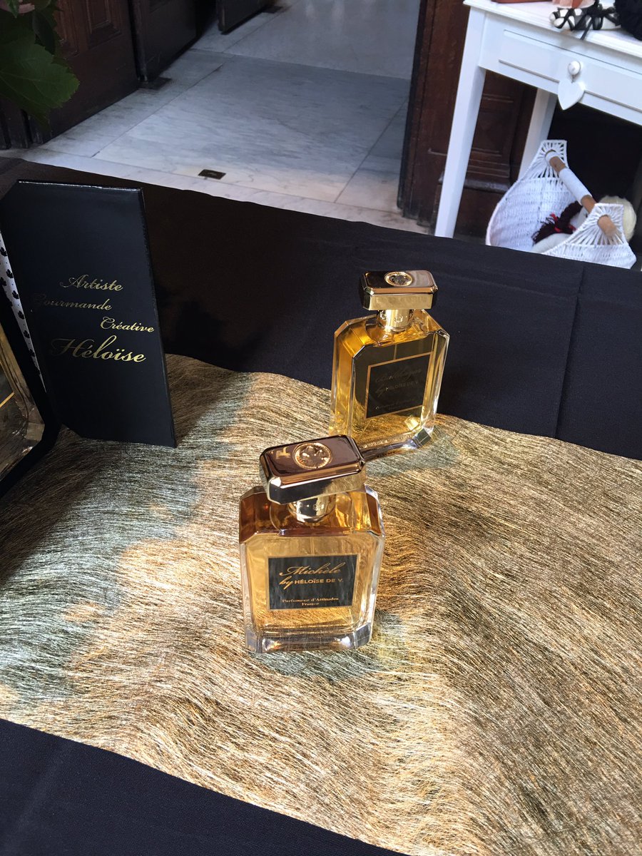 bouchine's tweet photo. Ce parfum @Heloisedev va éclipser tous les autres... Article soon 😉#heloisedev #parfumdeniche https://t.co/pk0annBbTB