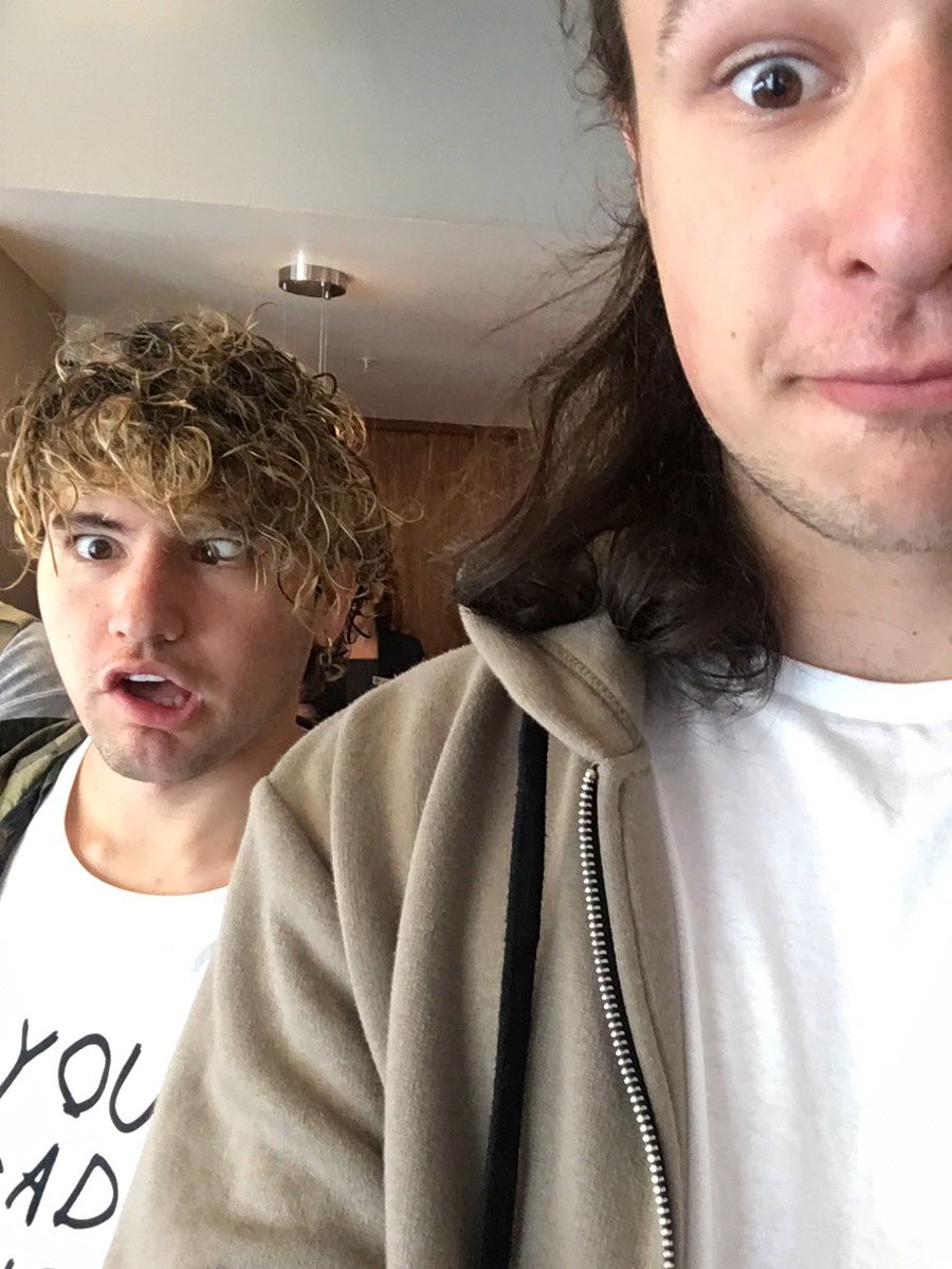 ownthelight's tweet photo. He is okay everyone 😌🙌🏼 #feelbetterjc https://t.co/huhYb2bmOC