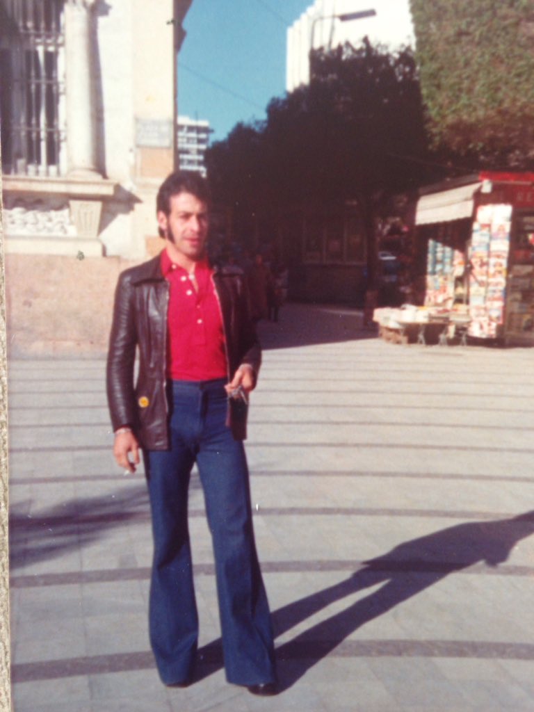 easynowvasquez's tweet photo. @SundayBrunchC4 My dad clearly thought he was the El Don back in the 70's 😎 Emma in Bristol 😁 https://t.co/8NBlBKHcki