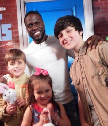 Kidzcoolit's tweet photo. #TheSecretLifeOfPets #FathersDay #SeePetsFirst The Secret Life of Pets Special NOW LIVE HERE https://t.co/ssIzp3idOX https://t.co/IubsknKRSi