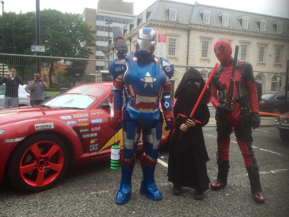sambofett's tweet photo. @rentapolicecar @DaleCon_UK #Rochdale #Dalecon4 #superheroes ready for fathers day https://t.co/Vei6HVvpHL