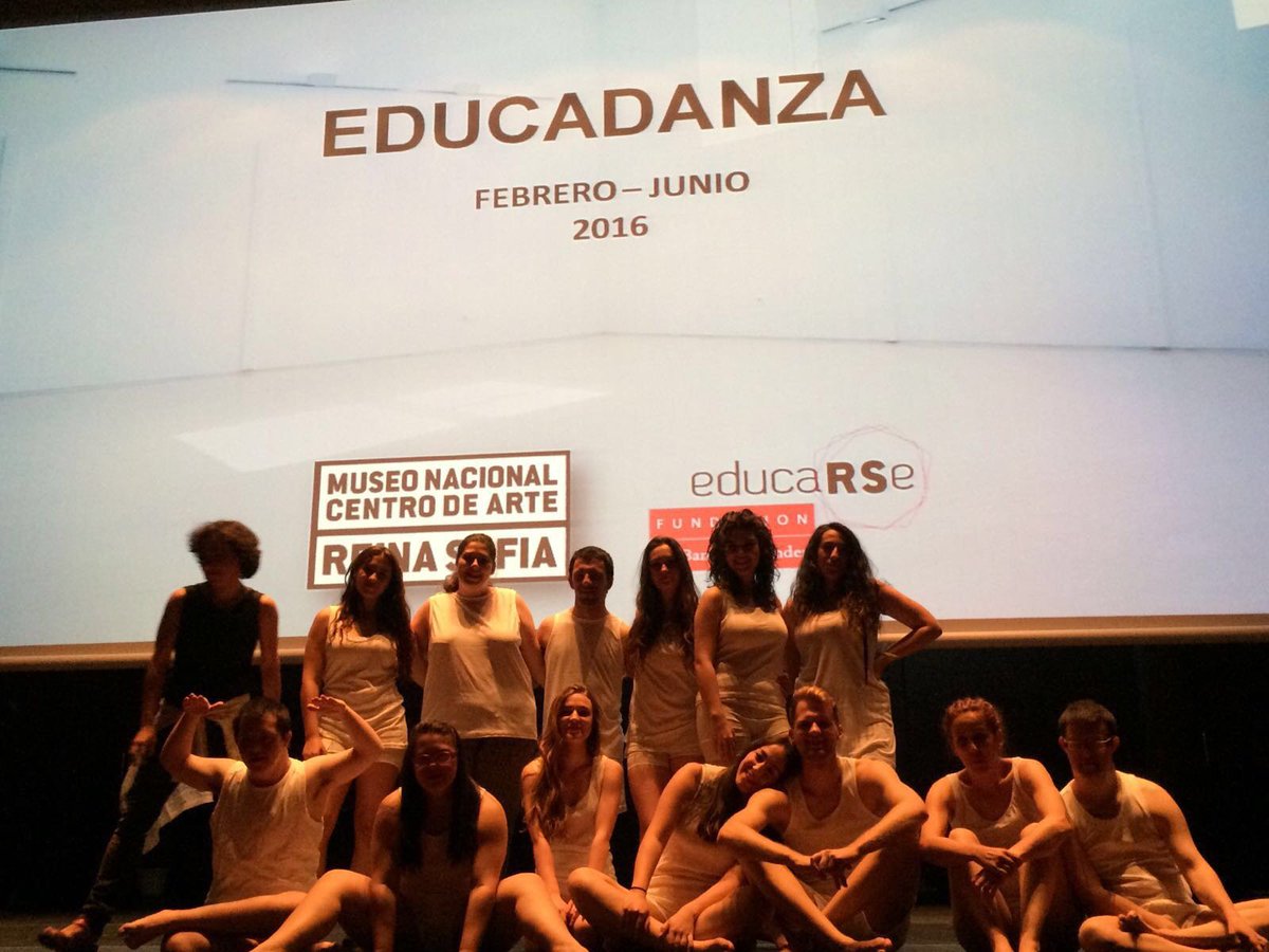 museoreinasofia's tweet photo. Todo listo para “Educadanza” un proyecto inclusivo con jóvenes con diferentes capacidades @FBancoSantander https://t.co/0trBzAwzTW