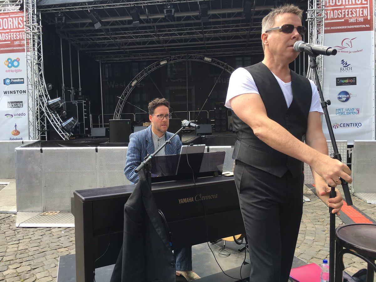 Stadsfeesten's tweet photo. 'Feico's stadlunch' met LIVE #muziek van Cor Dol || Mede mogelijk gemaakt door @DeKlinkerHoorn || #hsf16 #Hoorn https://t.co/CdssVtRChY