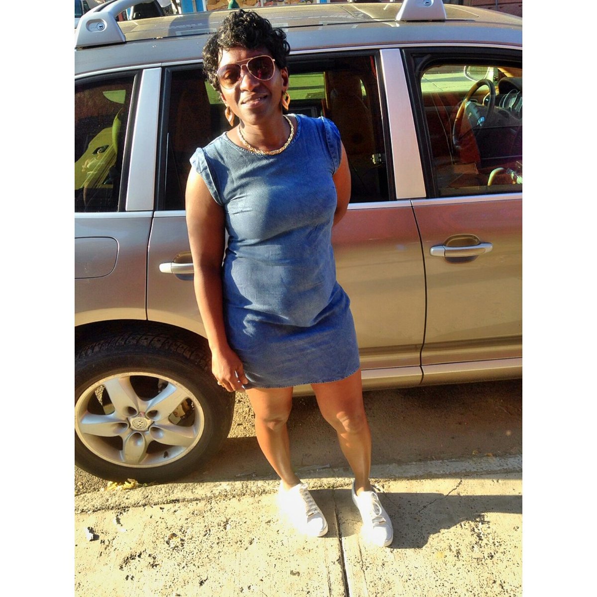 artbines's tweet photo. Happy Father's Day to the woman who was my mother and father. Thanks for always being 💯 no matter what. Love u Mo 😘 https://t.co/oKlIbMiUTs