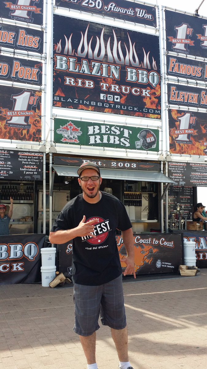 3 journee de let #trRibfest a commence! Bonne Fête des Pères!  Donner a papa du bon BBQ et une biere froid. #ribfest