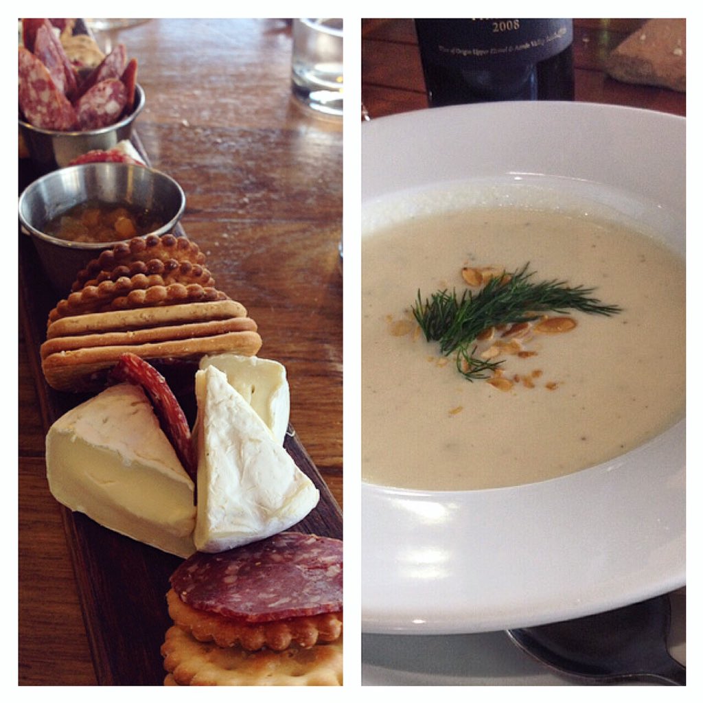 AnnaMarieG47's tweet photo. Some foods to enjoy on a cold winters day ☔️🍷 #HappyTummy #DayOutWithFriends #WineLands #RSA #Hermanus #Spookfontein https://t.co/HAcx9Upcc1