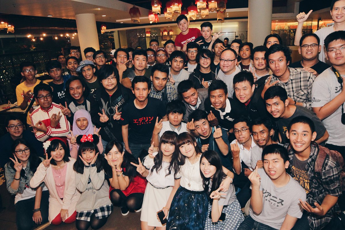 Thank you semua yang sudah datang meramaikan Buka Bareng JS Navigator! Mantap semuanya! ^^