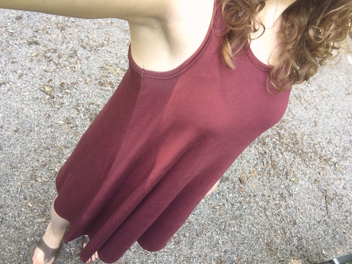 vettechER's tweet photo. #ootd #awkwardarms https://t.co/MMvU4IdRAW