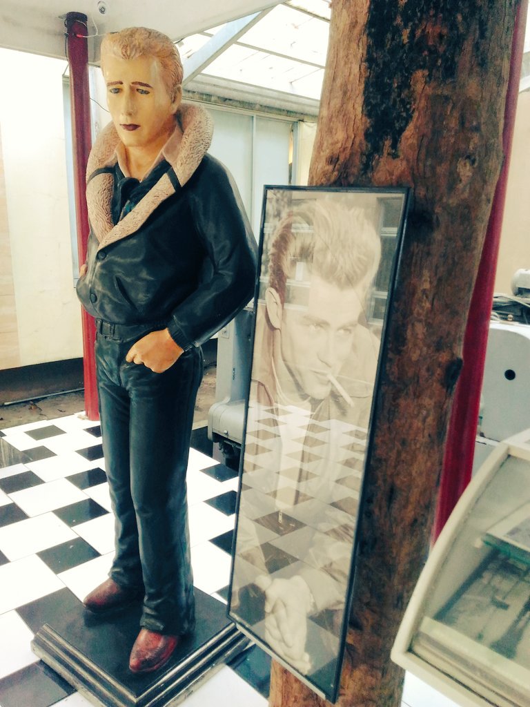 ElaineMaltezo's tweet photo. You got that James Dean, daydream, look in your eyes. #BookMuseum https://t.co/ZfEzaqXSg2